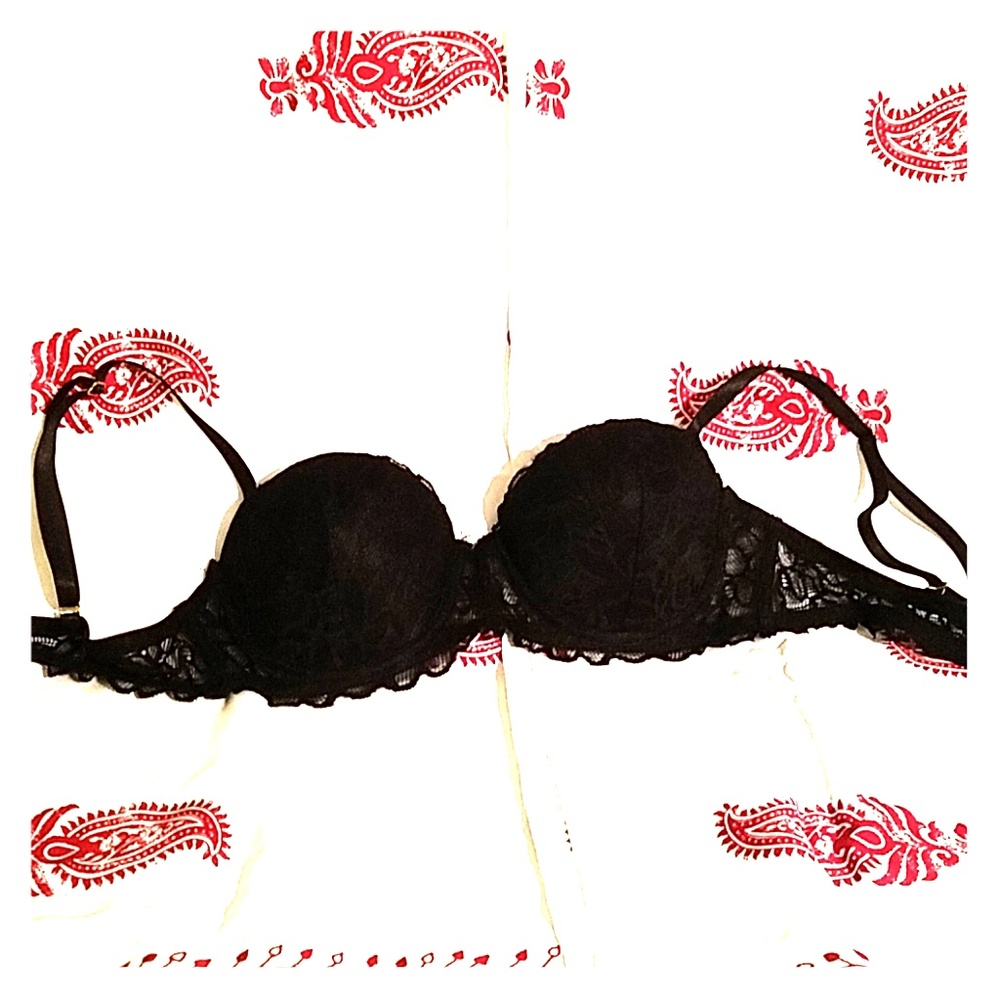 Black lace convertabile bra